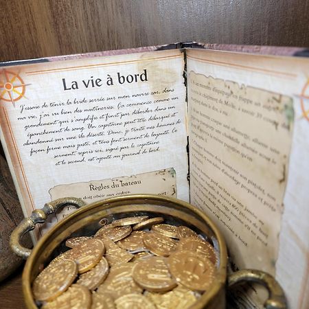 Le Repaire Des Pirates Logement Magique Sainte-Croix-en-Plaine Buitenkant foto