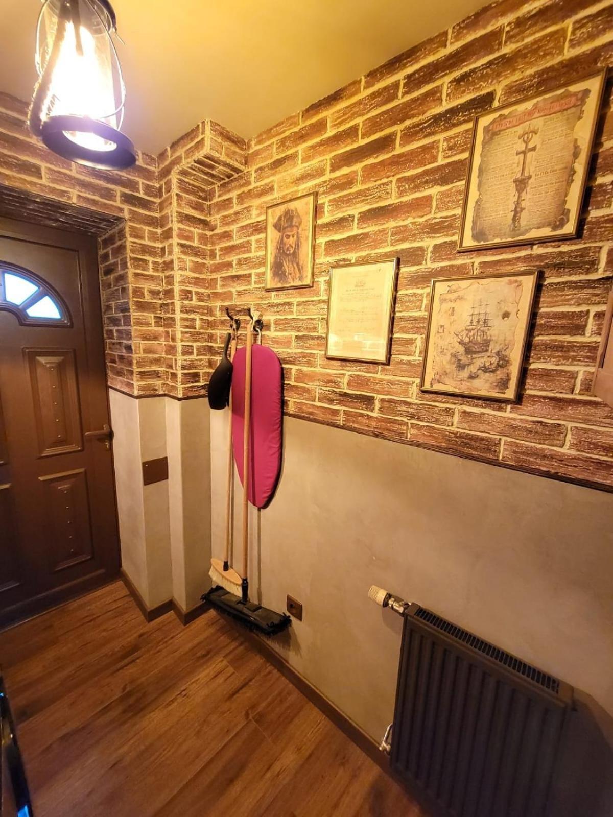 Le Repaire Des Pirates Logement Magique Sainte-Croix-en-Plaine Buitenkant foto
